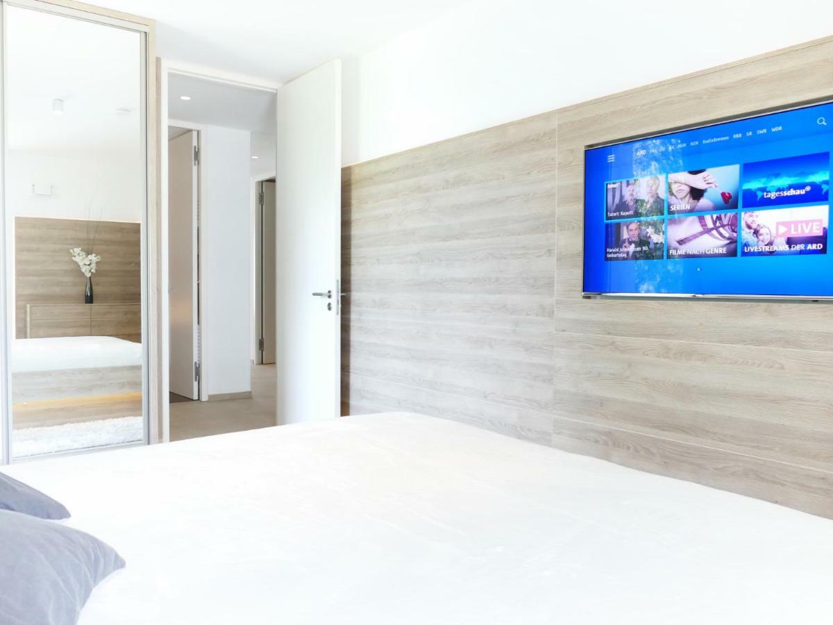 Grosses Apartment Im Zentrum Von Dresden, 2 Schlafzimmer, 2 Baeder, Balkon Eksteriør billede